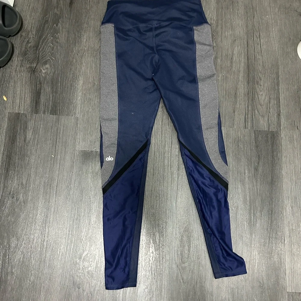ALO Yoga Blue and Gray Leggings with Mesh Panels - Picture 2 of 5